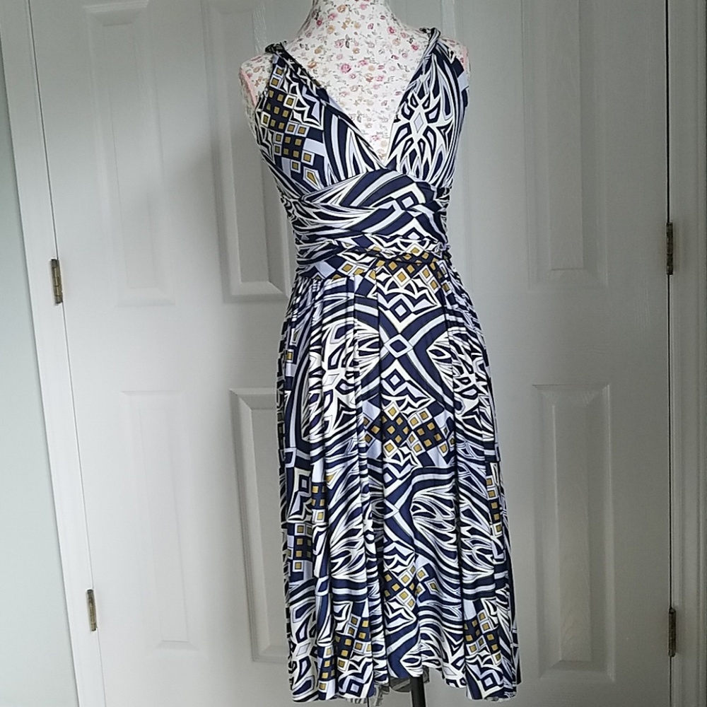London Eyes Small Dress Retro 70's Satiny V Neck, Tie Back, Sleeveless Colorful